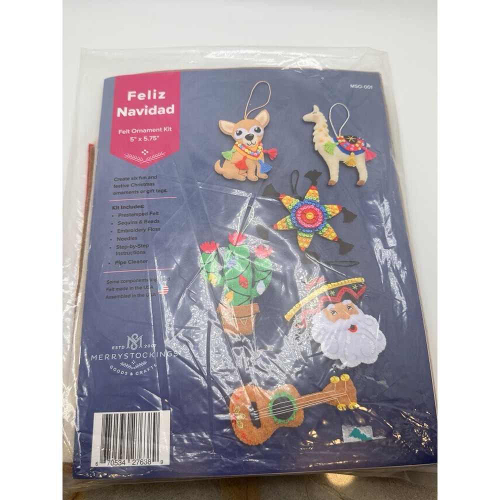Bucilla Felt FELIZ NAVIDAD ORNAMENTS Kit Merry Stockings NEW Sealed